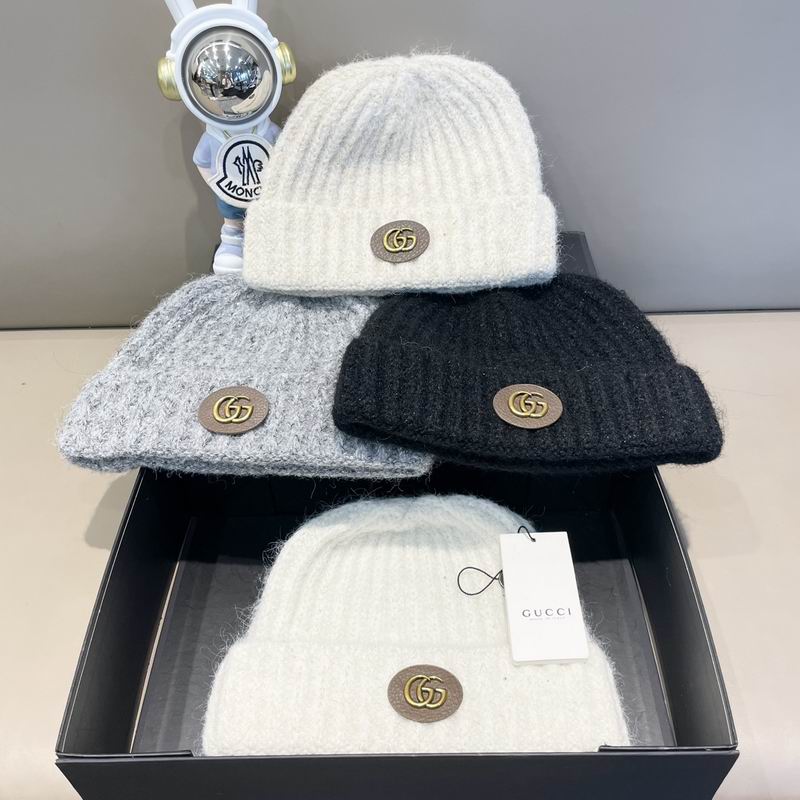 Gucci hat 072701